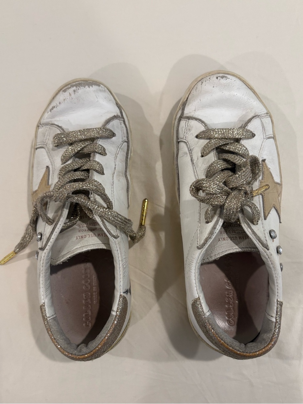 Golden Goose Kid Girls Super Star Sneaker Size 1US / 32EU White Silver Pink